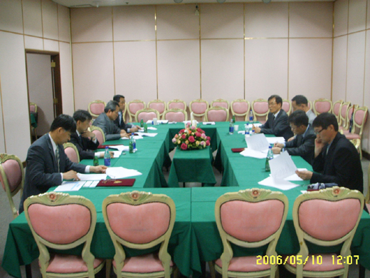 CM060510-2.jpg